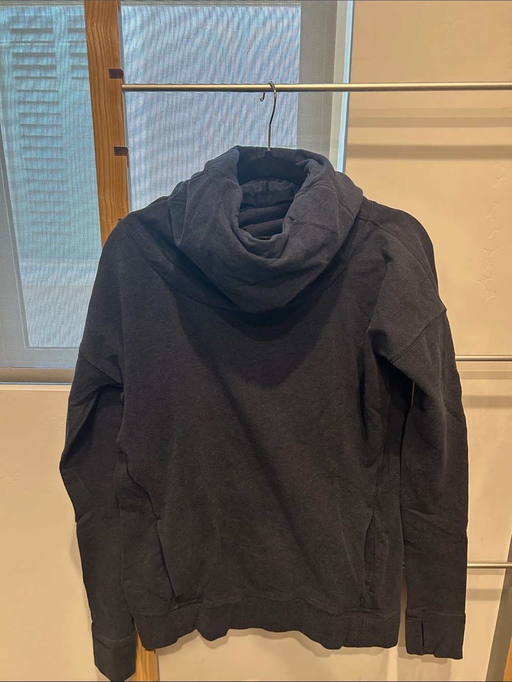 lululemon athletica Womens Black Hooded Sweatshirt